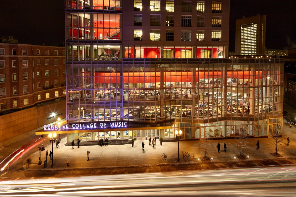 Berklee_160MassAve_HeadOn_2880x1920.jpg