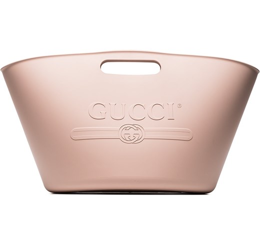 I520x490-gucci-bolso-de-playa-de-goma-con-logo-en-relieve-unavailable-farfetch-el-rosa