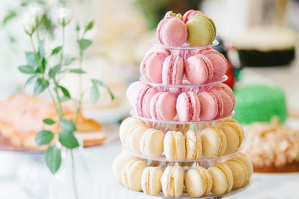 macaron-cake-1500-58adae123df78c345bb453c3