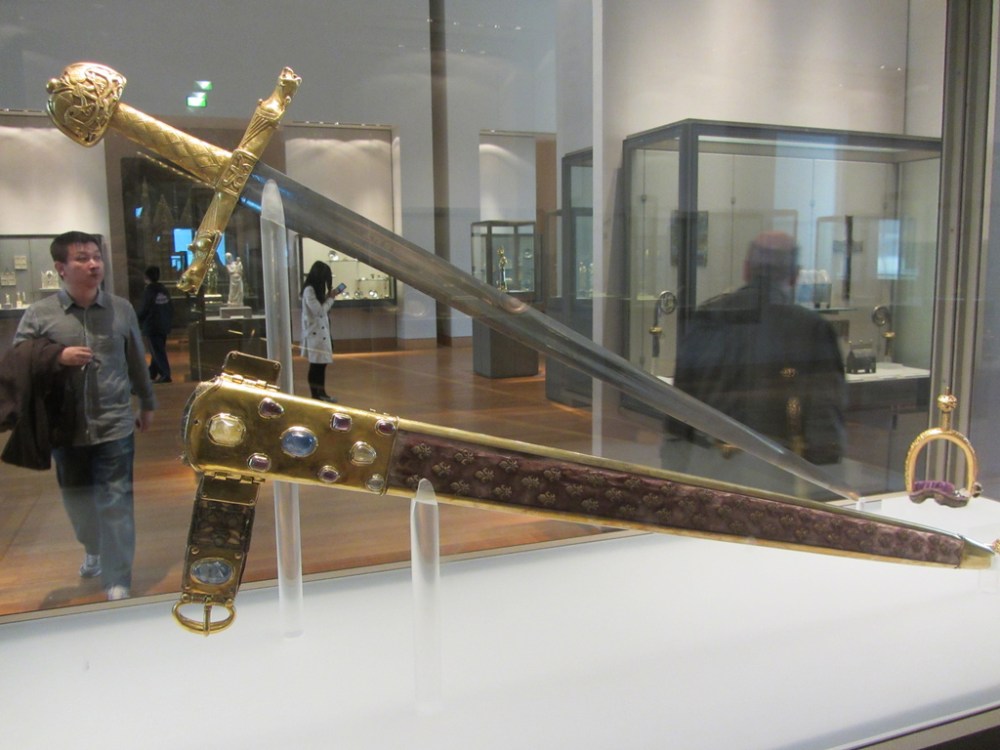 8651878746_b40ce7ba87_b