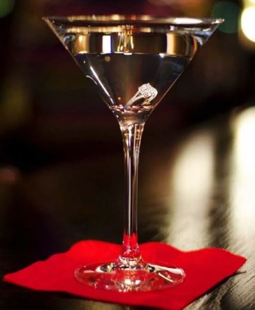 8-Diamond-Is-Forever-Martini-Price-10.000-Taste-the-Most-Expensive-Cocktails-in-the-World-via-abc7.com_